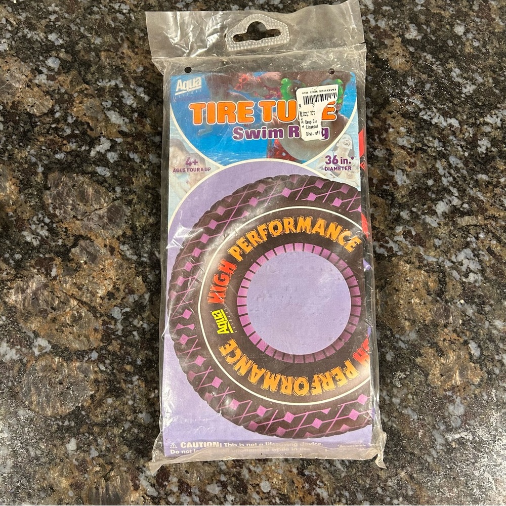 New Vintage Aqua Leisure Tire Tube Swim Ring Pool Float 90s